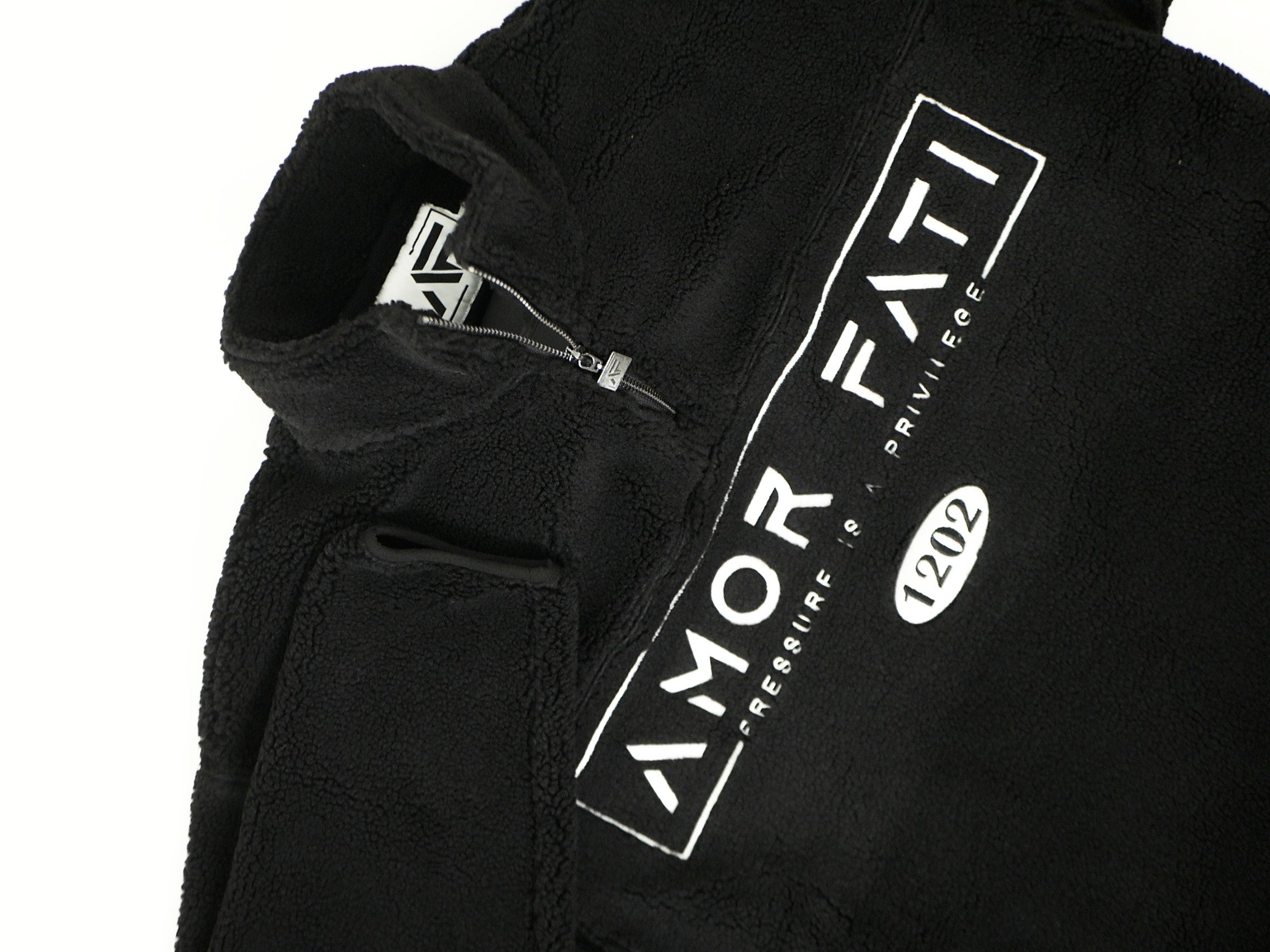 AMOR FATI Sable Black Unisex Quarter Zip